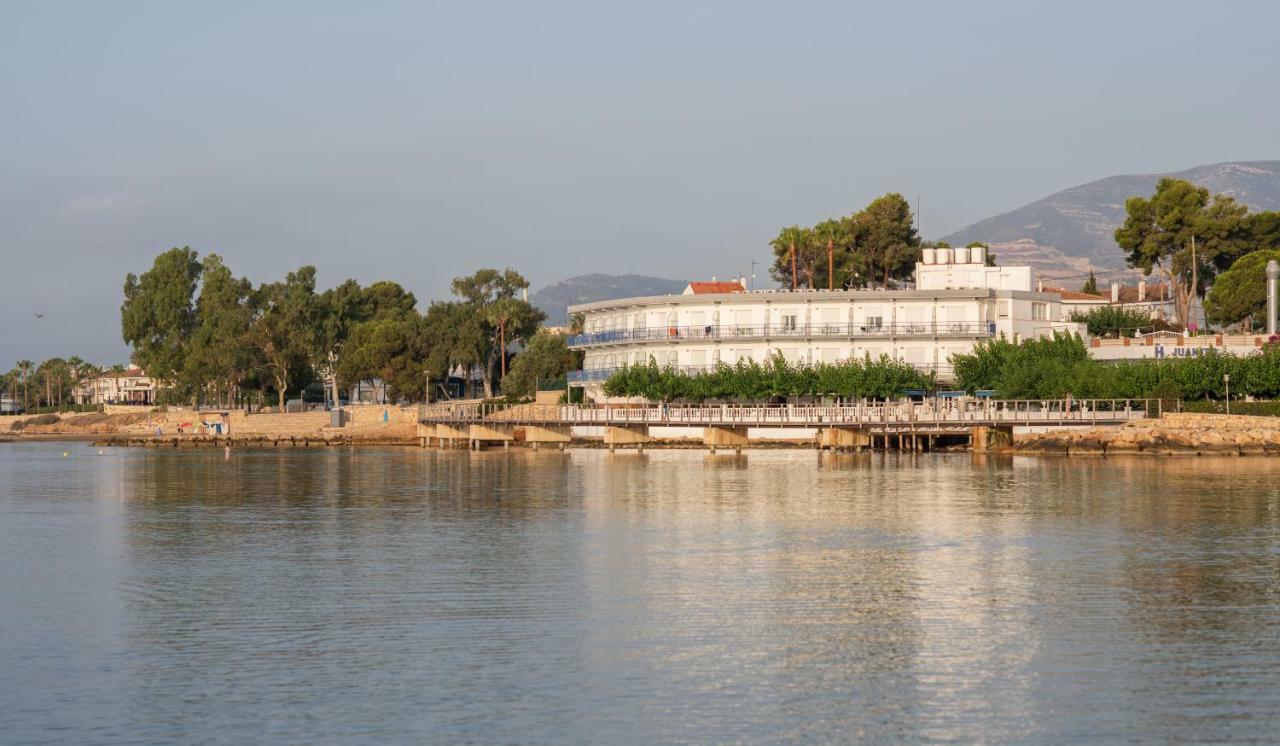 Hotel Restaurant Juanito Platja Sant Carles De La Rapita Exterior photo